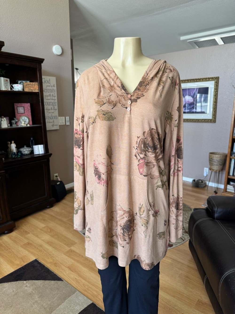 180 tan & brow floral long sleeve Vneck hoodie tunic w/pockets-size XL